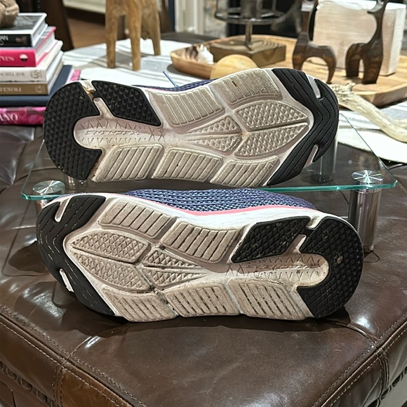 Skechers GoRun Air Cooled Max Cushioned Goga Mat Women’s Sneakers, 10 GUC - Picture 15 of 16